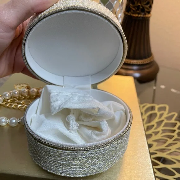 Dior - Picture 15 of 17